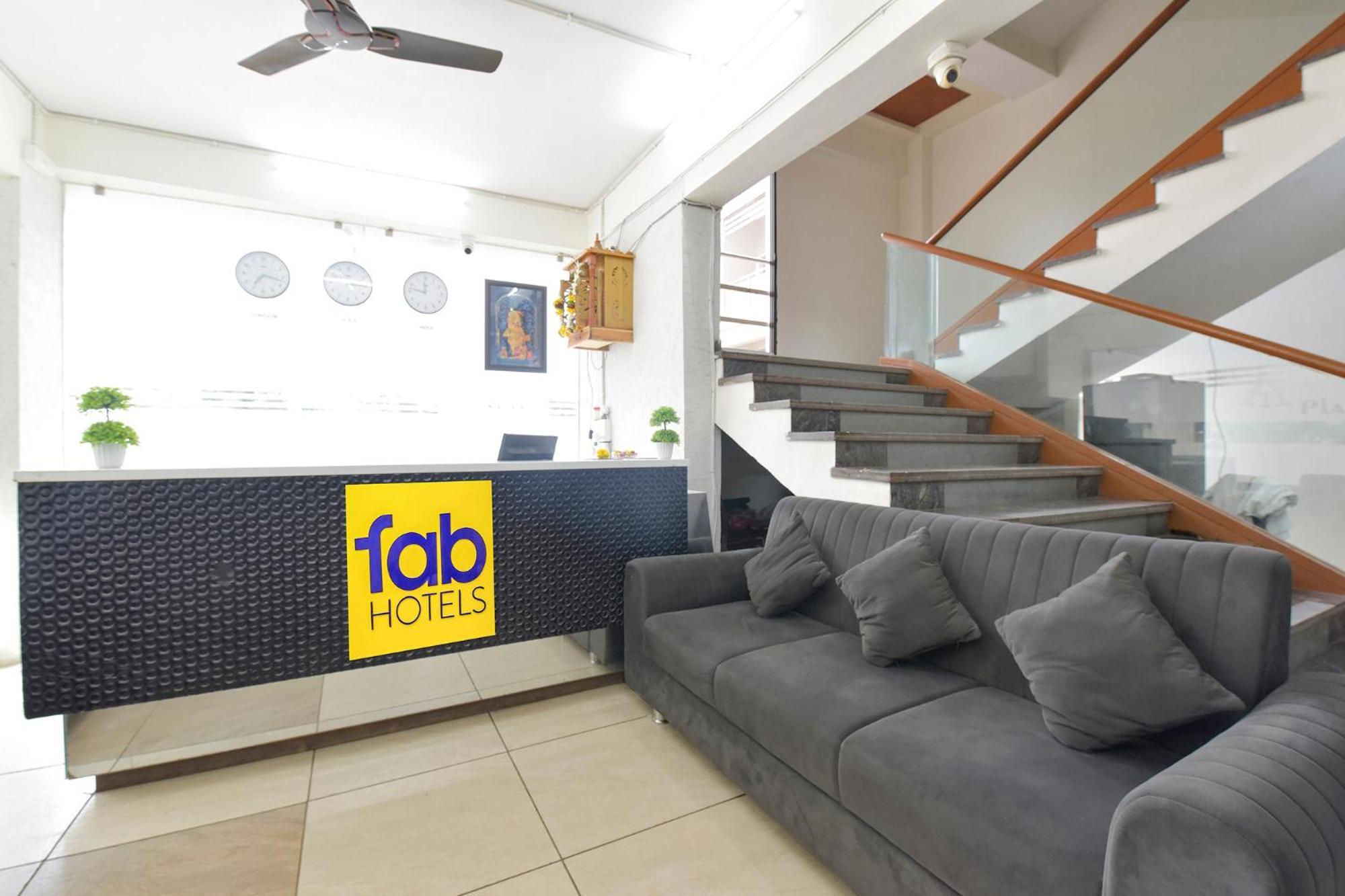 Fabhotel A1 Plaza Ahmedabad Exteriör bild