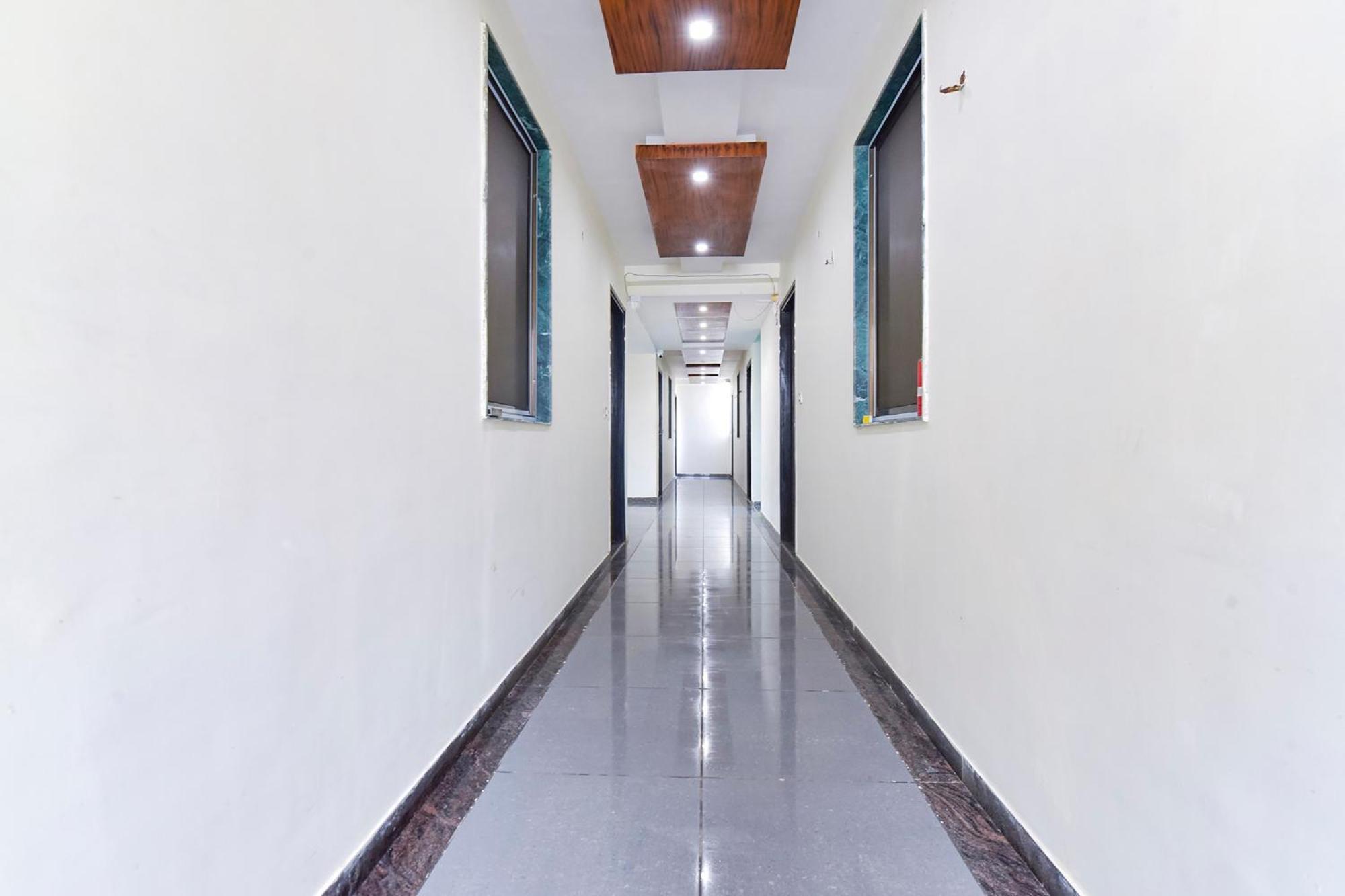 Fabhotel A1 Plaza Ahmedabad Exteriör bild