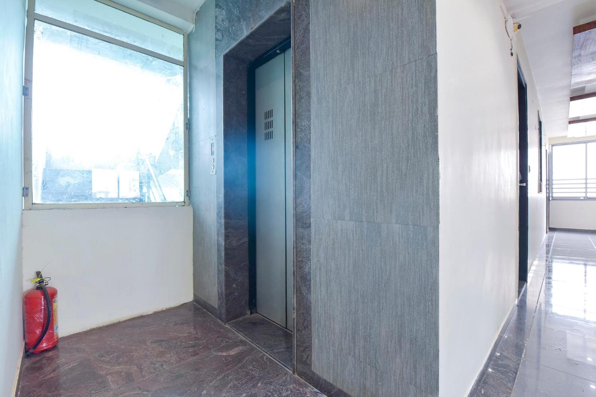 Fabhotel A1 Plaza Ahmedabad Exteriör bild